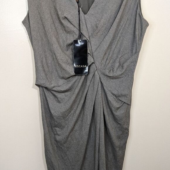 Escada V-Neck Sleeveless Knit Sheath Cactus Dress - Picture 3 of 16